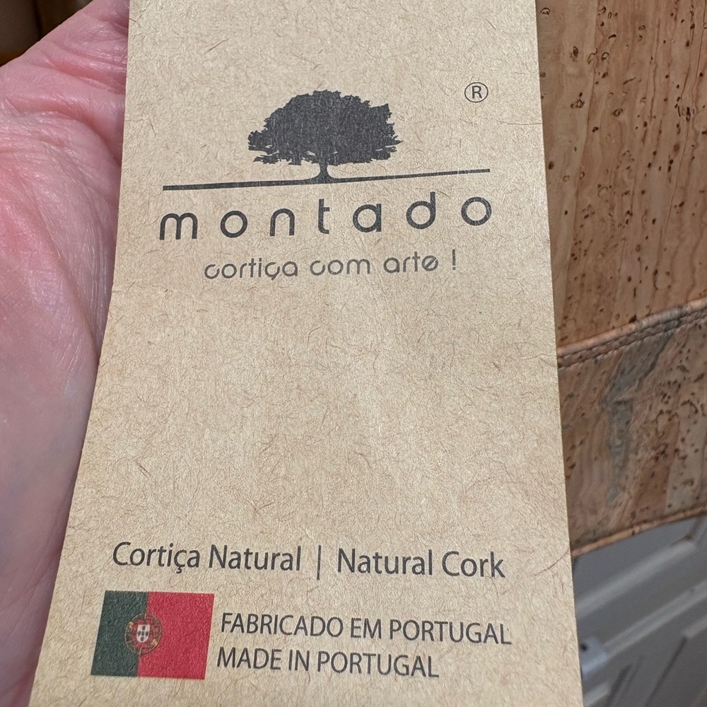 Montado Natural Cork Messenger Bag – NWT - Picture 5 of 5